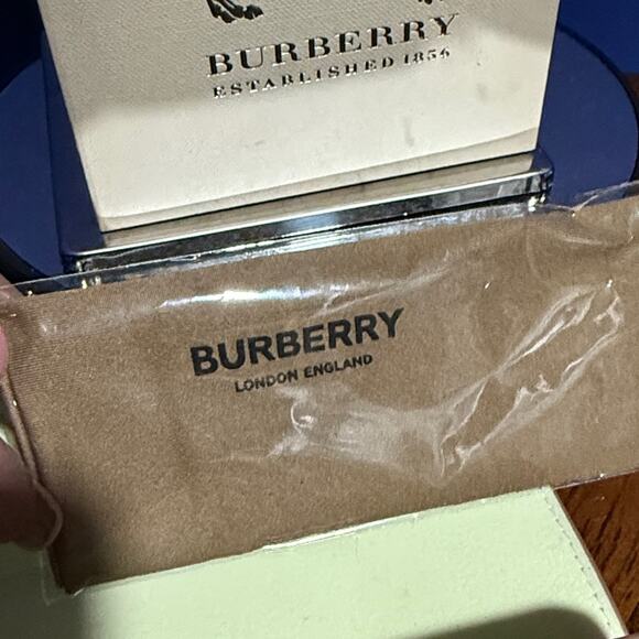 Burberry Checkered Beige and Black Belt and eyeglass case bundle - Picture 12 of 16